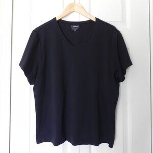 L L Bean Short Sleeve V-Neck T-Shirt 100% Cotton Black Size 2X